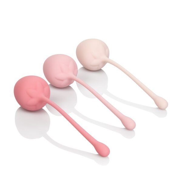 Three Kegel Training Set Strawberry